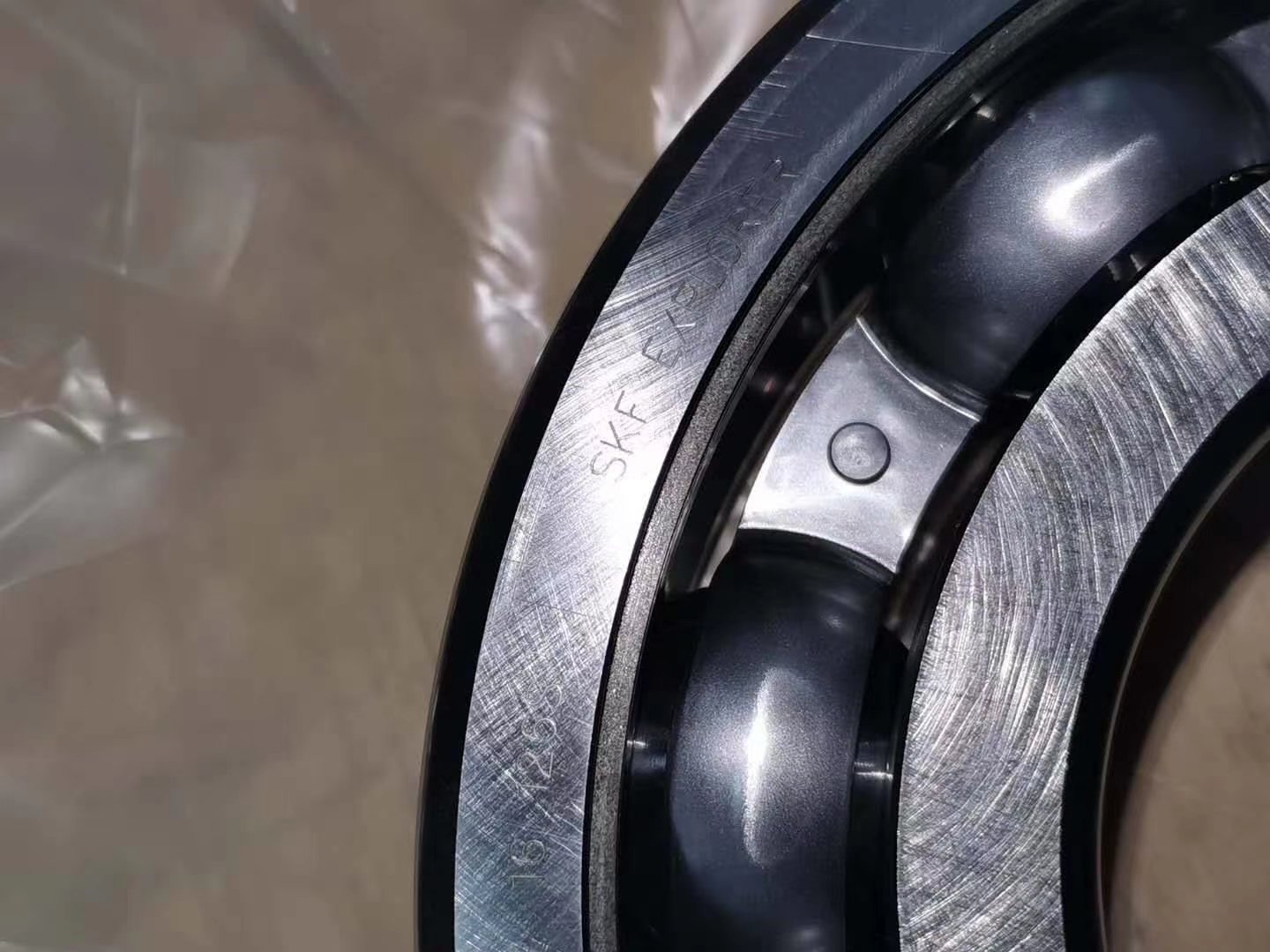 skf 6317 c3细节图4 skf 6317 c3细节图4