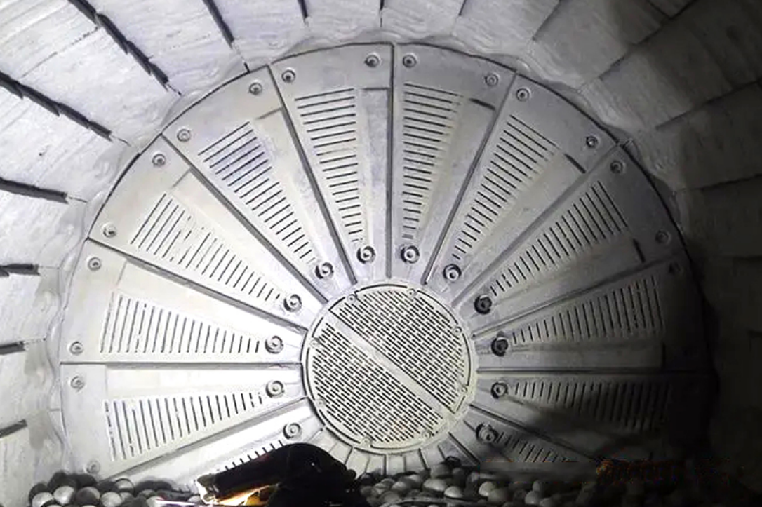 Ball mill partition plate diaphragm, segmented high manganese steel grate casting for multi‑chamber cement ball mill Ball mill partition plate diaphragm, segmented high manganese steel grate casting for multi‑chamber cement ball mill